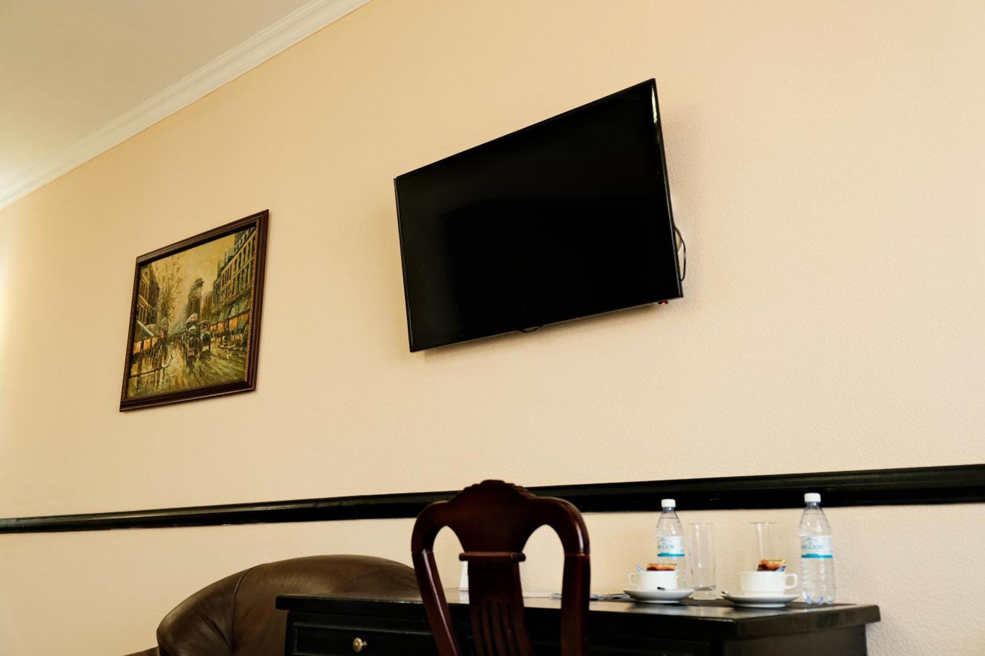 Belon Life Hotel Astana Extérieur photo
