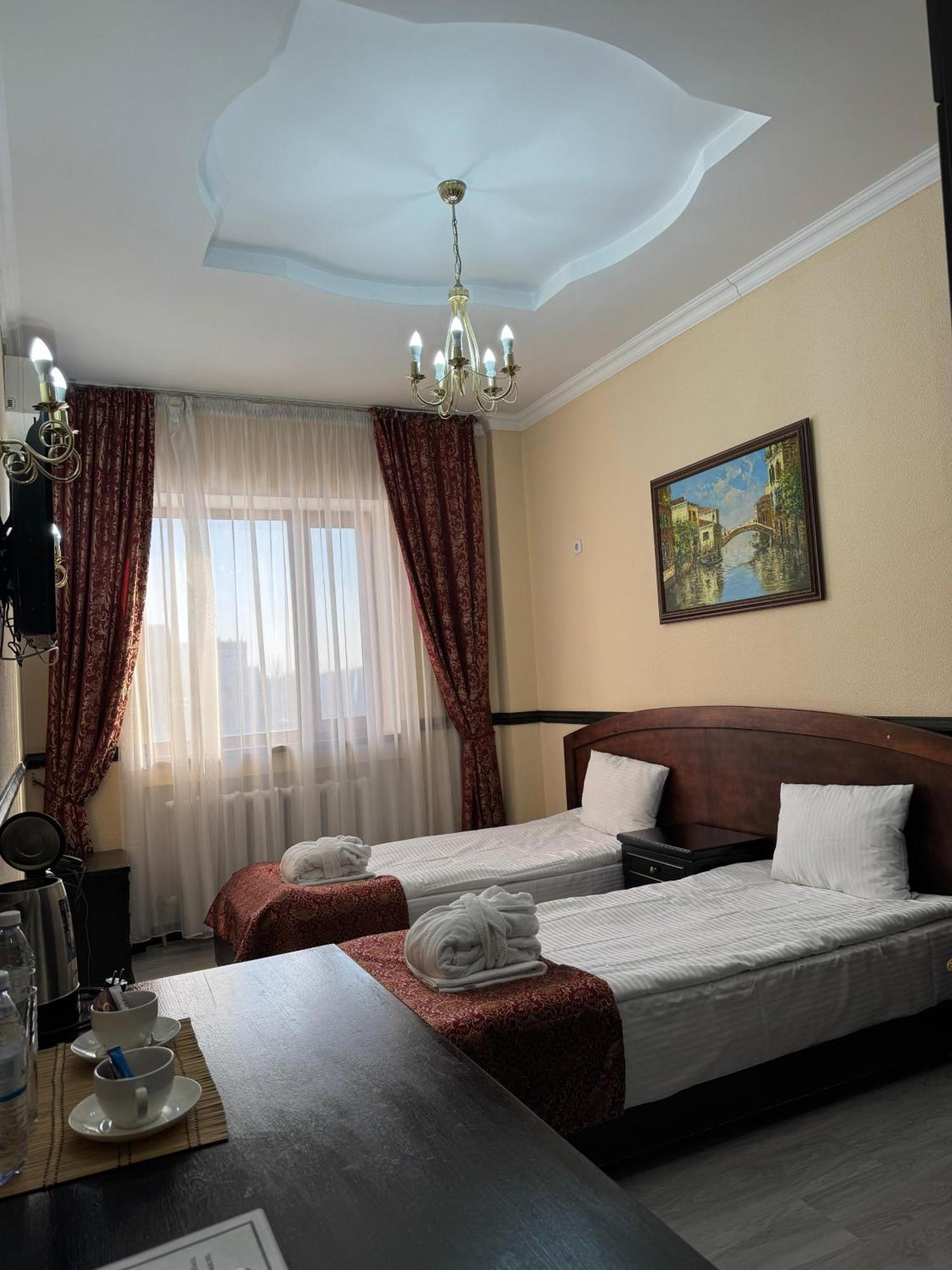 Belon Life Hotel Astana Extérieur photo