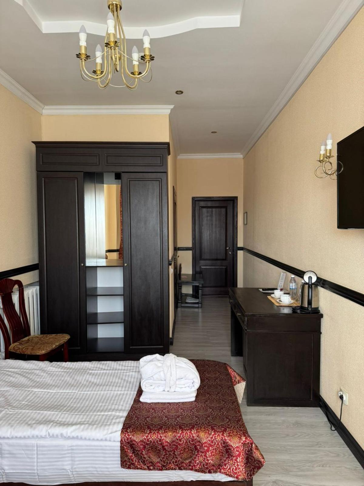 Belon Life Hotel Astana Extérieur photo