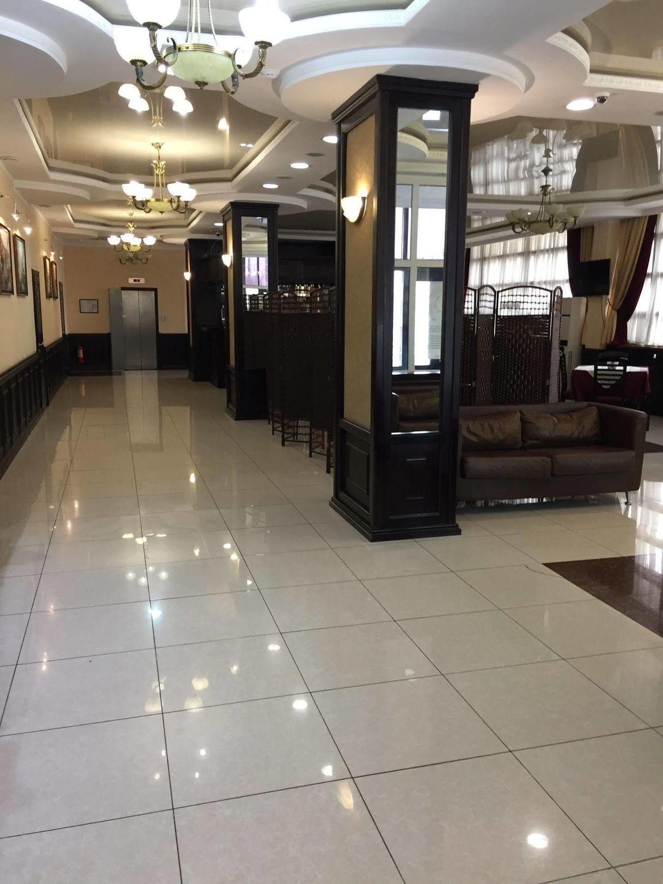 Belon Life Hotel Astana Extérieur photo