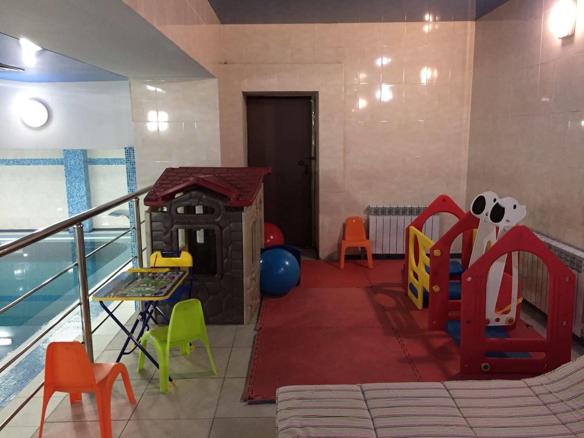 Belon Life Hotel Astana Extérieur photo