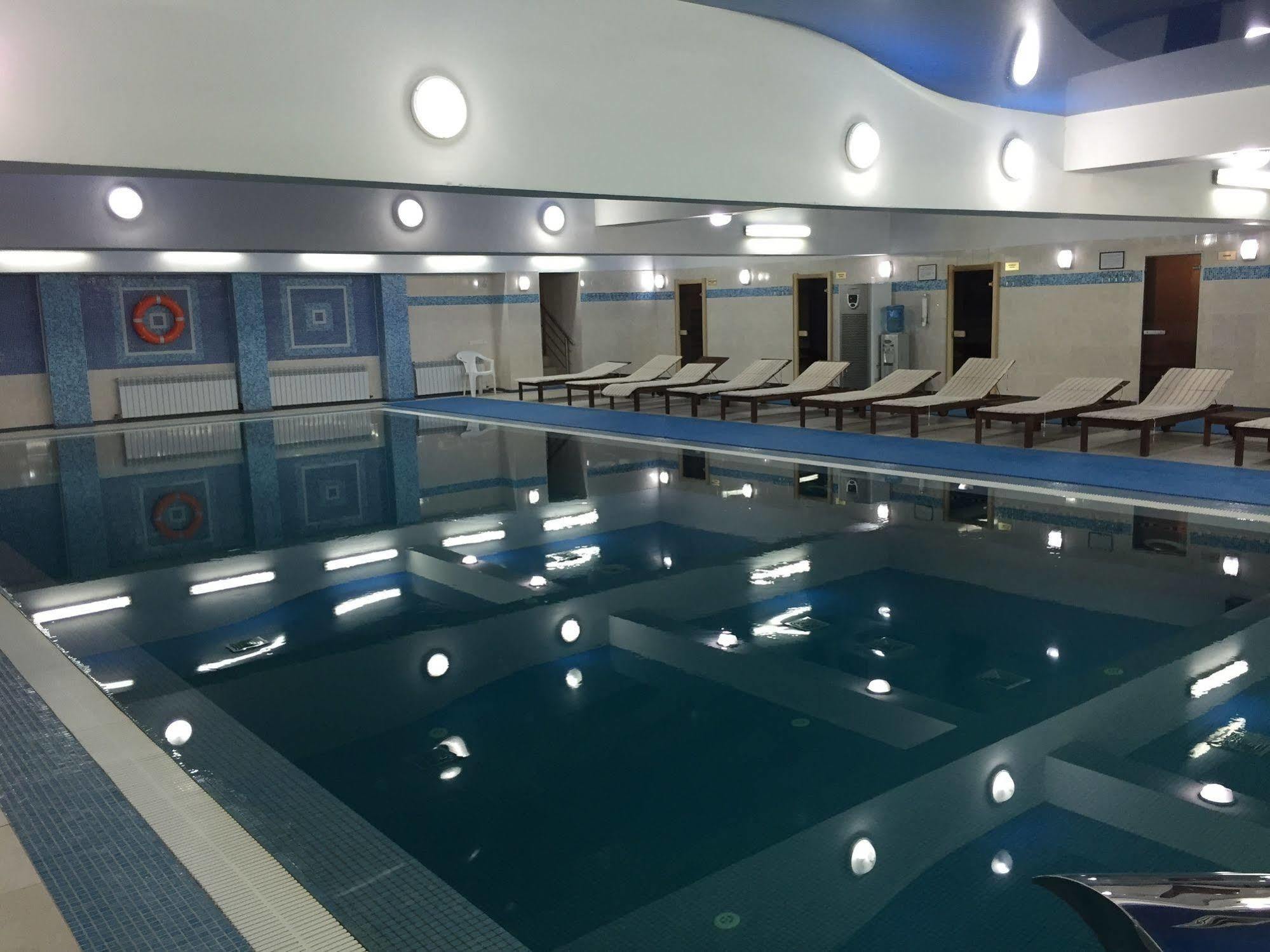 Belon Life Hotel Astana Extérieur photo